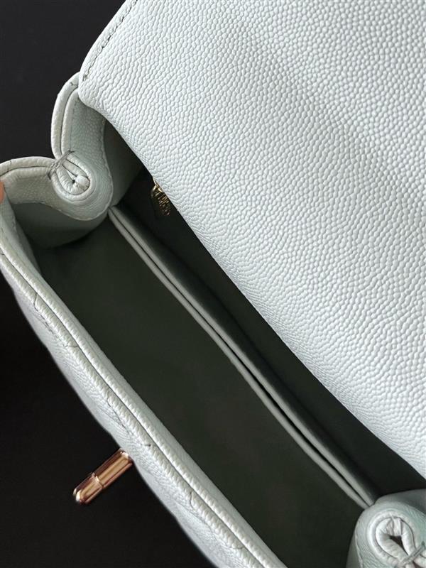 2026131222438120 700